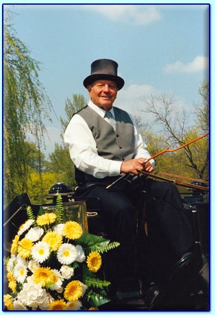 Kutscher Hans Holzmann im Englischen Garten
